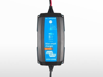 Blue Smart IP65 Charger 12/15(1) 230V CEE 7/16 Victron | 12V / 15A