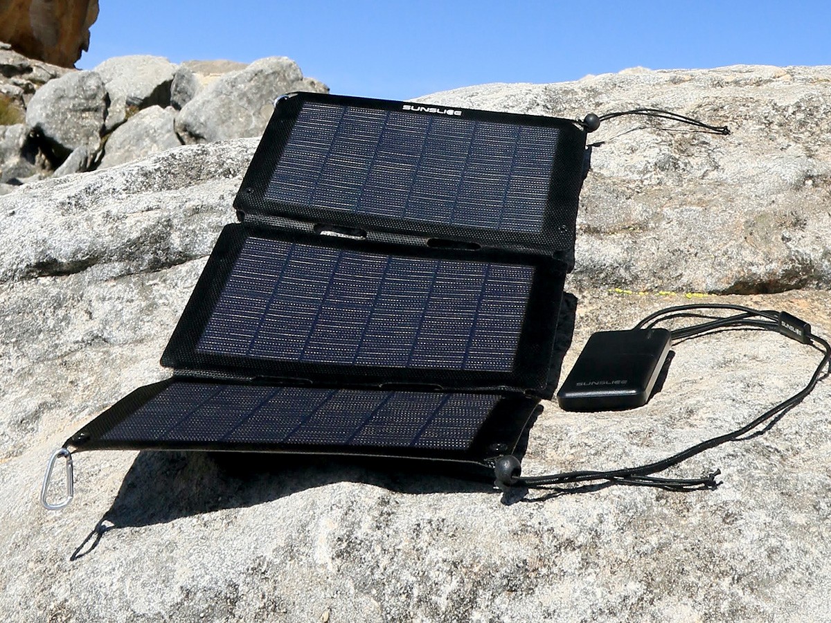 Batterie externe avec panneau solaire