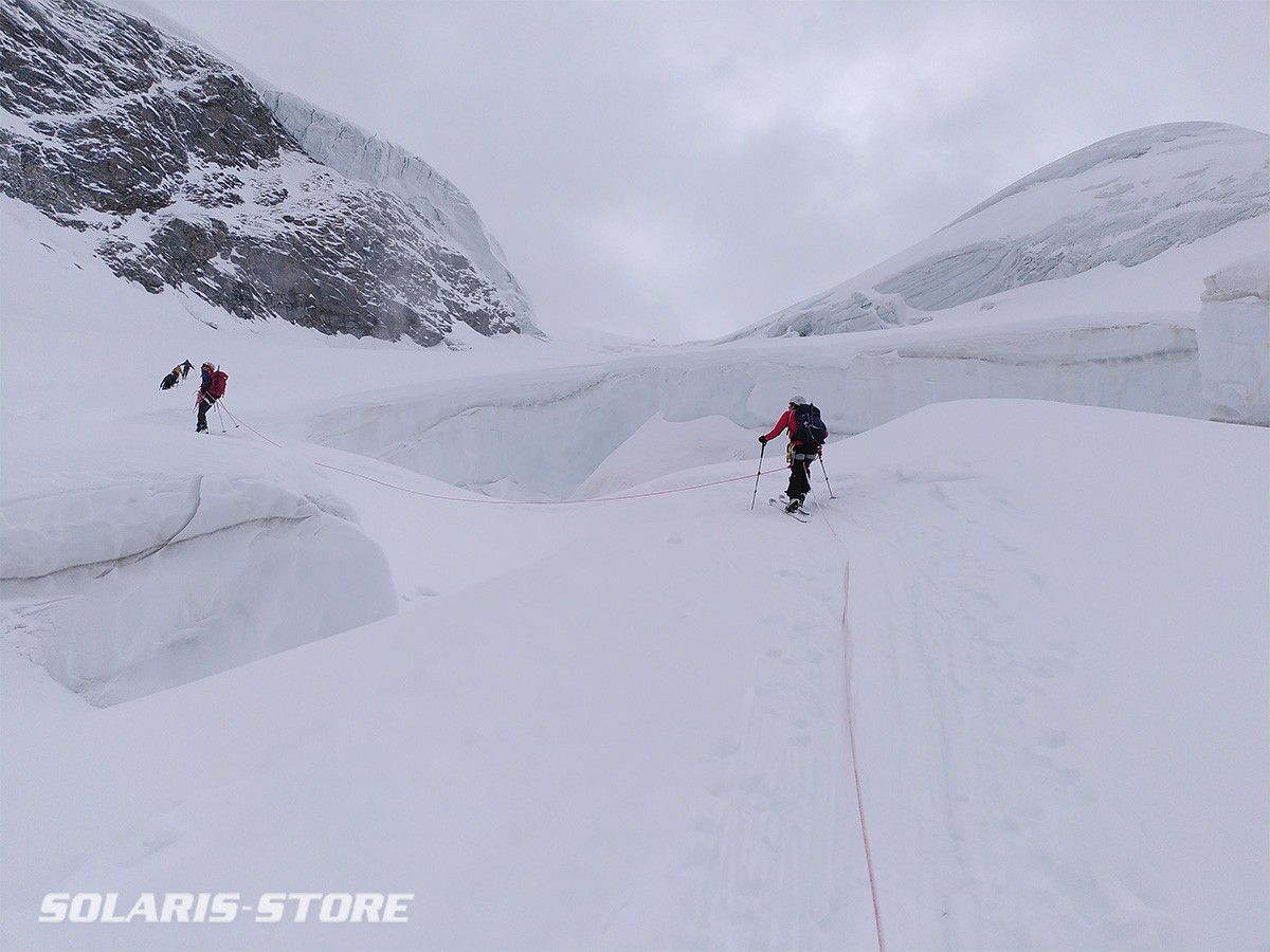 Sacs à dos pour l'alpinisme, l'escalade et le ski de rando - Europe – Blue  Ice EU