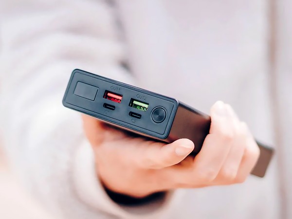 Batterie externe USB solaire 27000mAh SUNSLICE