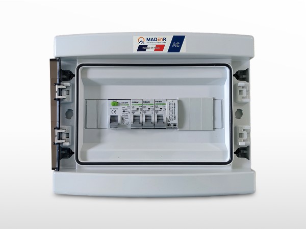 Coffret de protection AC monophasé + place 1QR + Parafoudre | 230V / 20A