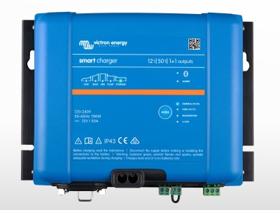 Phoenix Smart IP43 Charger 12/50(1+1) 120-240V Victron | 12V / 50A