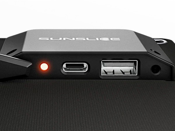 Chargeur USB-A / USB-C du panneau solaire SUNSLICE Fusion Core 10W