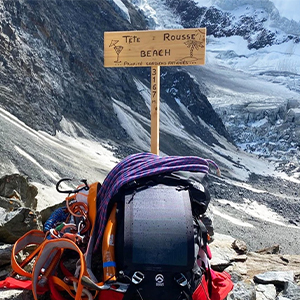 Panneau solaire en alpinisme