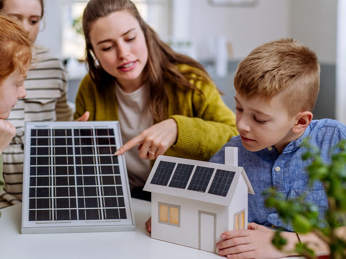 Principe de fonctionnement d'un kit solaire habitat en autoconsommation