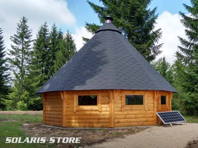 Ain (01) / Installation d'un kit solaire au sol pour alimenter un chalet bois isolé en foret.