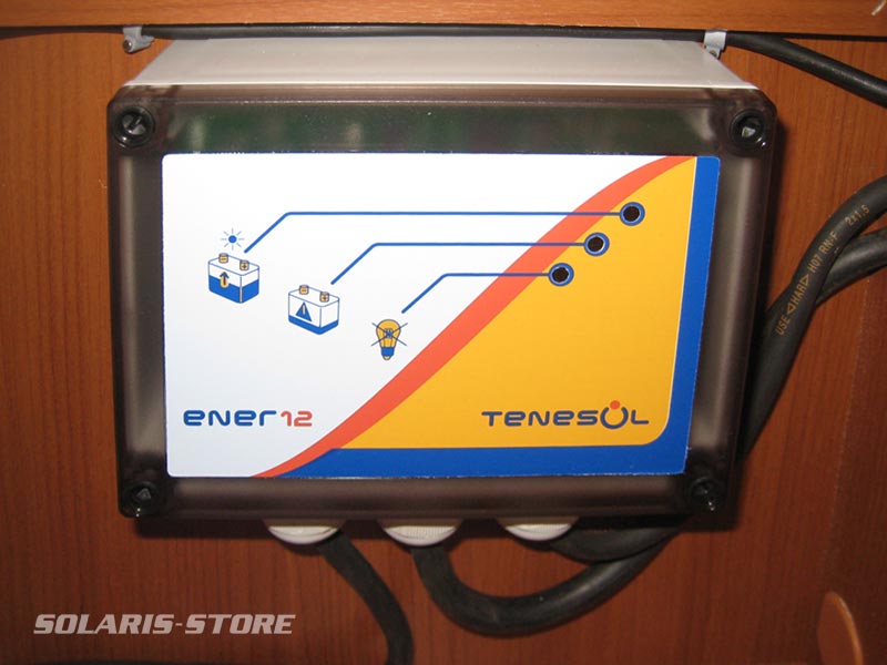 Installation et raccordement du régulateur solaire dans l'habitacle