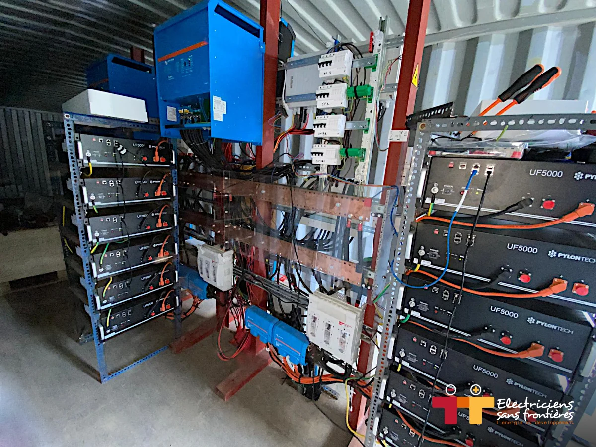 Installation de batteries lithium pour le stockage de l'énergie