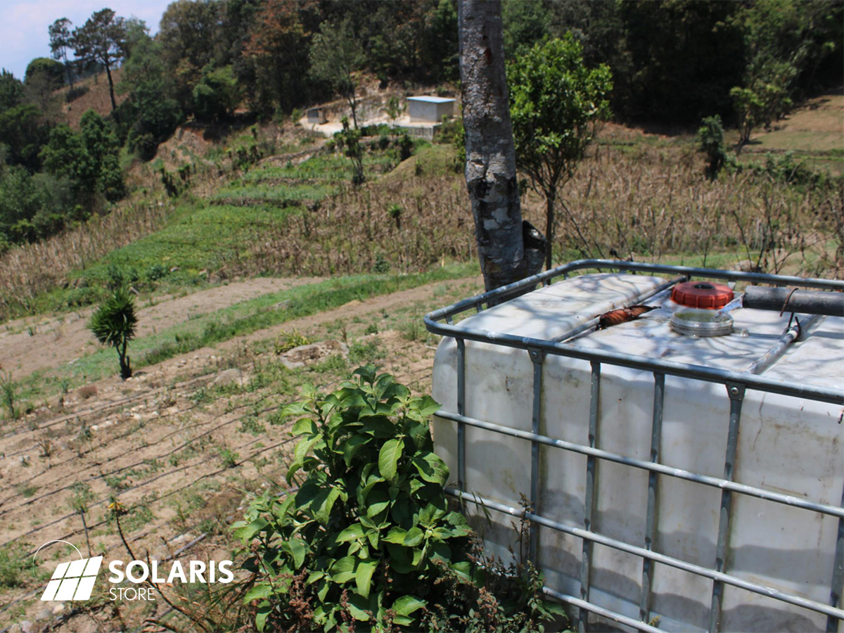 Panneau solaire qui alimente la motopompe Solaris 500