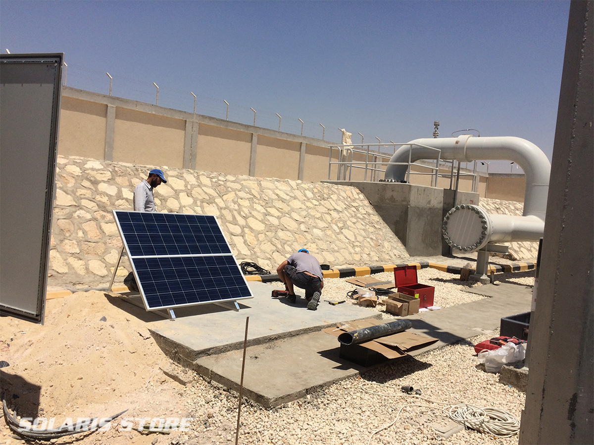 Générateur de secours avec panneaux solaires sur centrale gaz en