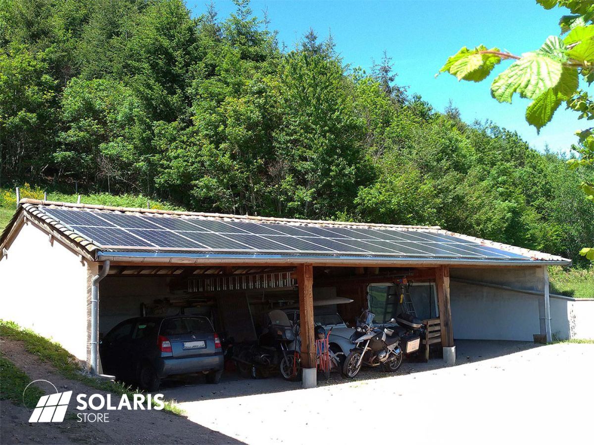 Un système rétrofit solaire sur une installation en autoconsommation triphasée avec borne de recharge